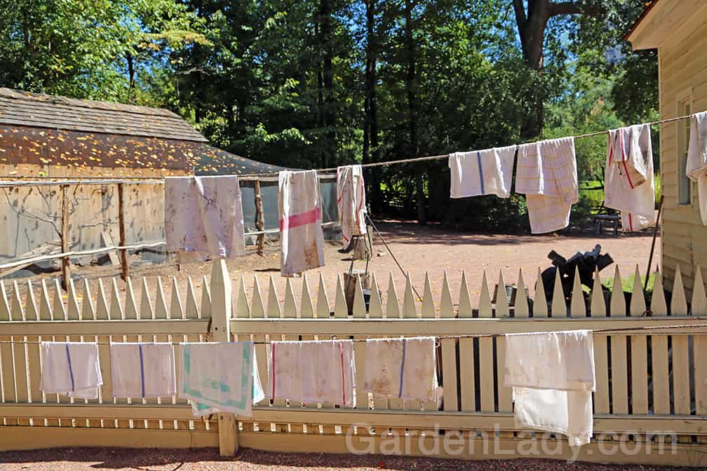 At the Smith Family Farm Garden the washed but well-used dish towels added an authentic air to the back yard. Clotheslines somehow tug at our hearts... 